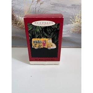 Hallmark Keepsake 1995 The Magic School Bus Ms Frizzle Christmas Ornament QX5849